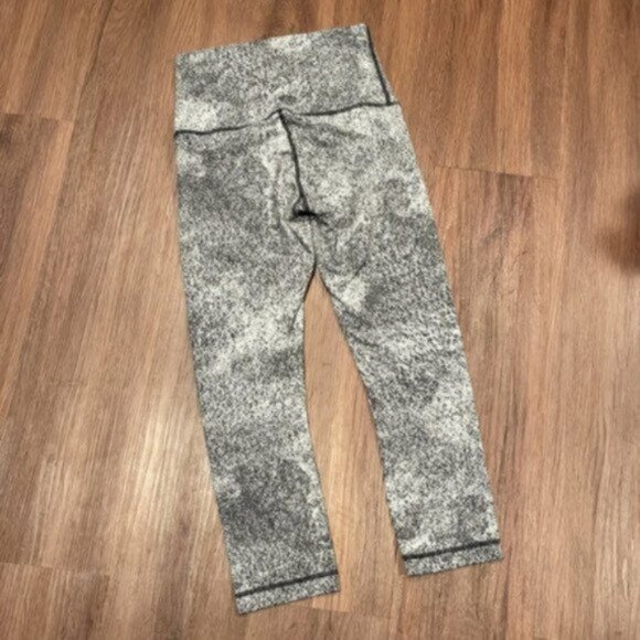 lululemon athletica Gray High-Waisted Leggings - Picture 3 of 5